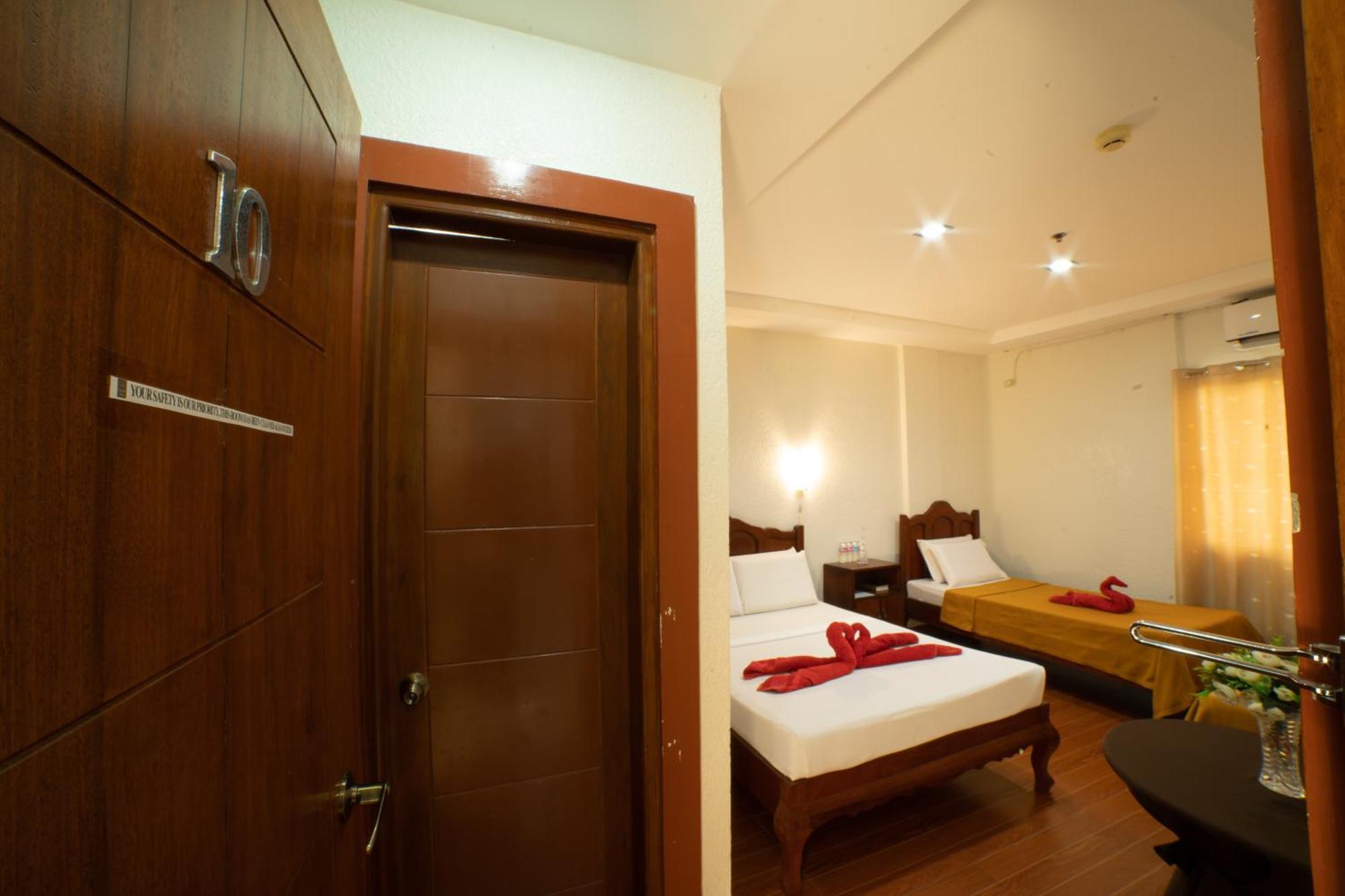 Casanas Suites Puerto Princesa Dış mekan fotoğraf