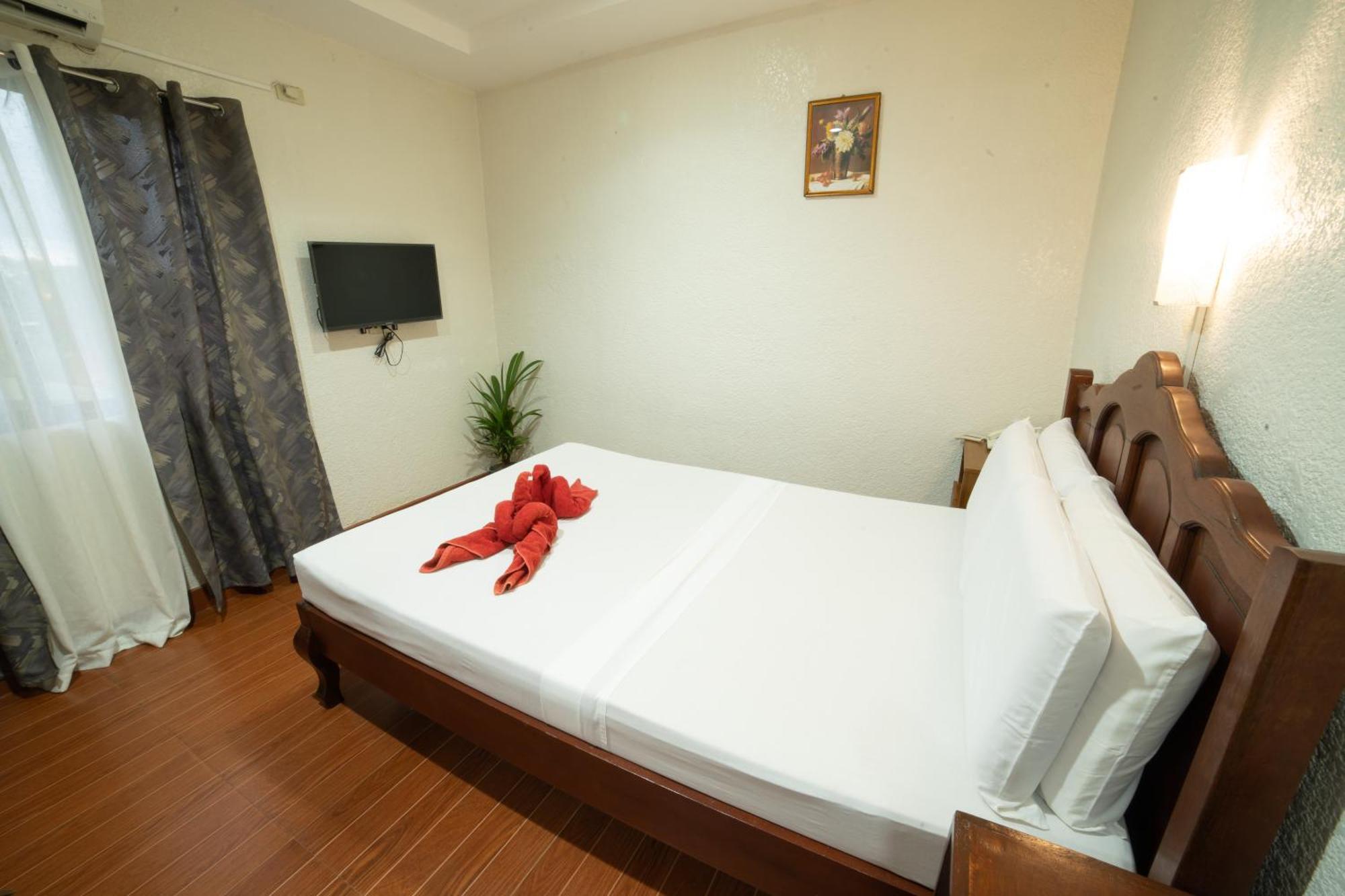 Casanas Suites Puerto Princesa Dış mekan fotoğraf