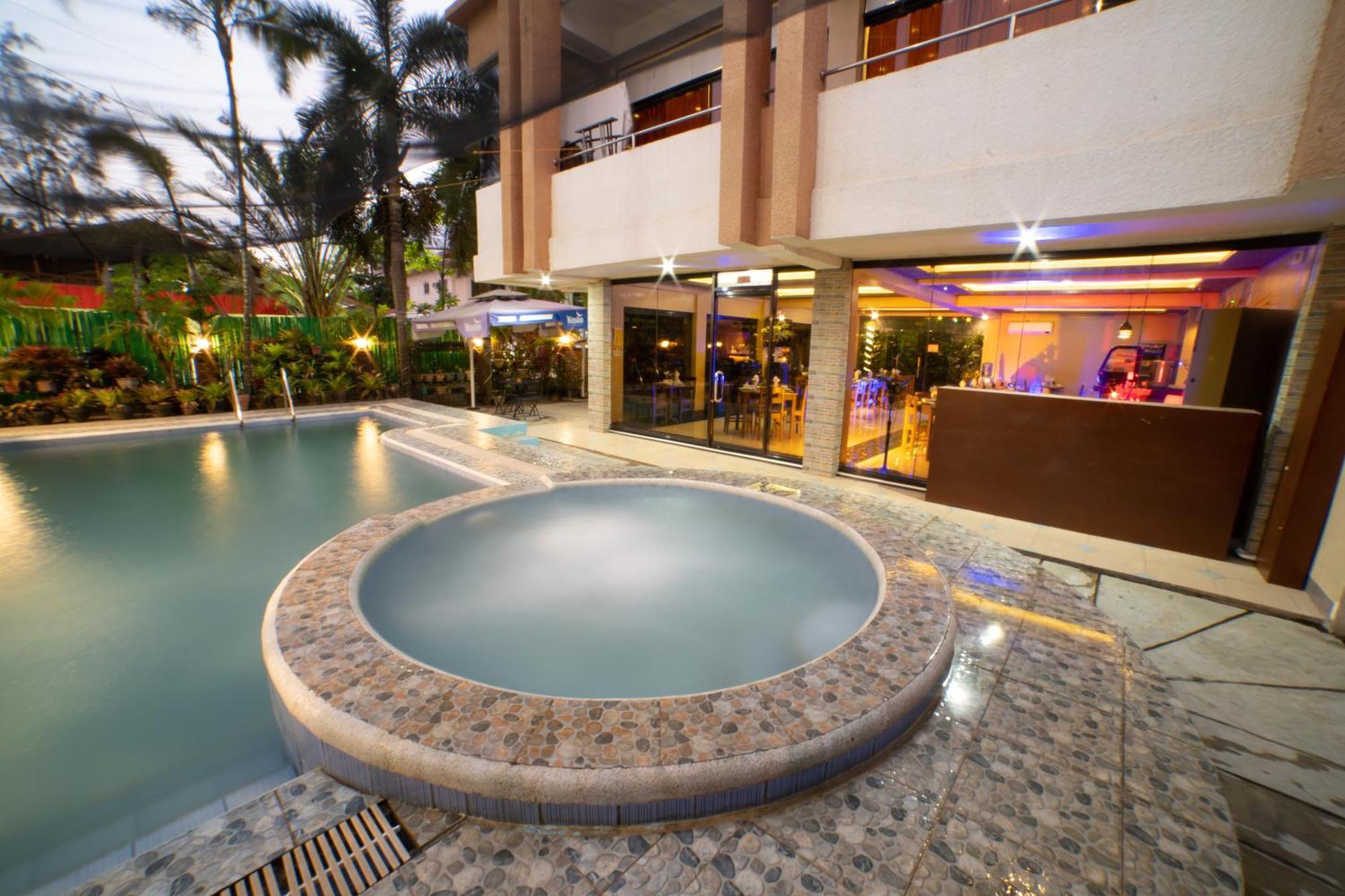 Casanas Suites Puerto Princesa Dış mekan fotoğraf