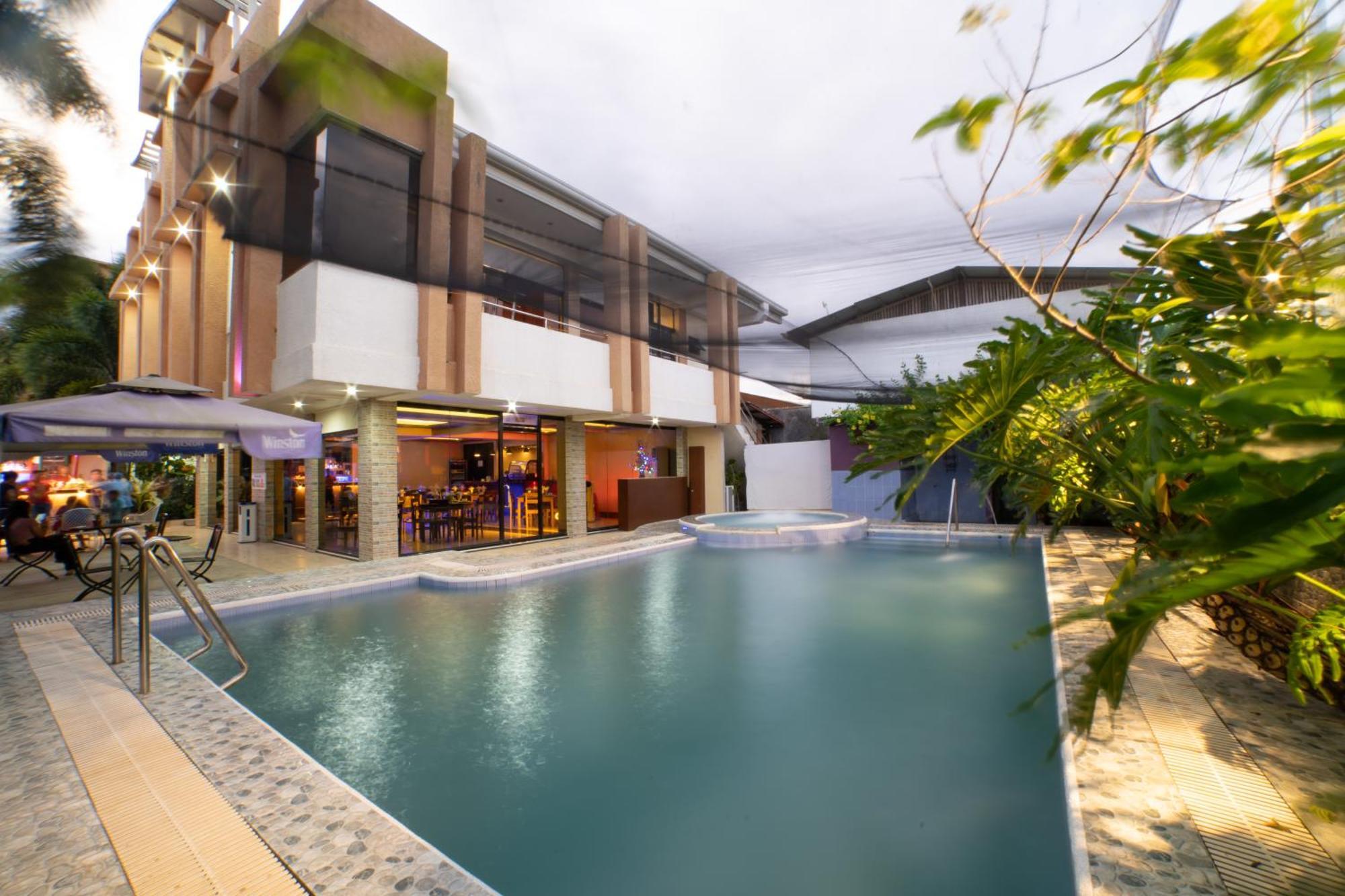 Casanas Suites Puerto Princesa Dış mekan fotoğraf