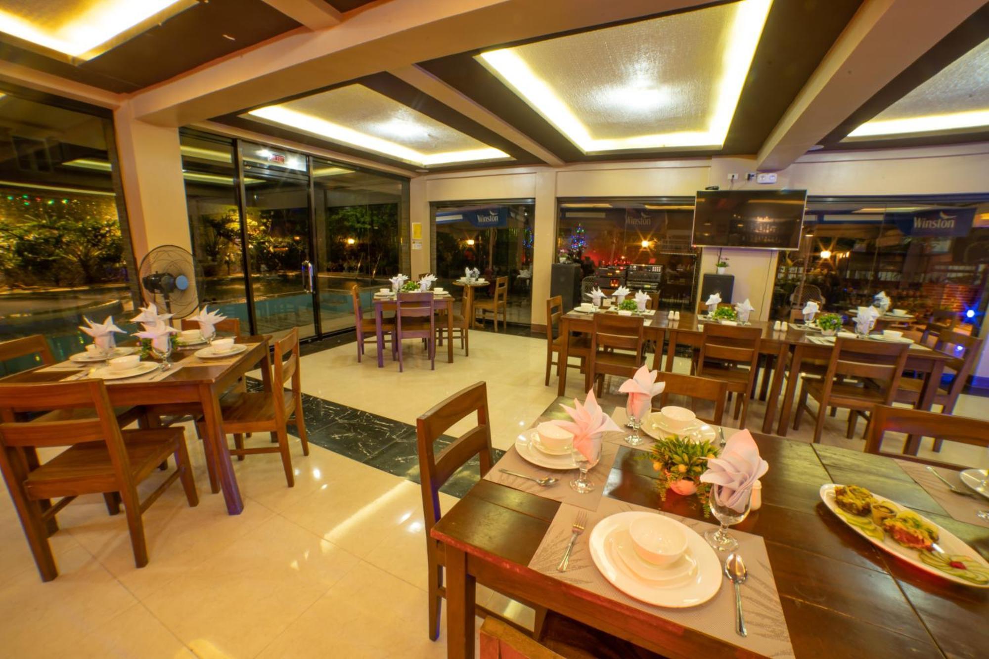 Casanas Suites Puerto Princesa Dış mekan fotoğraf
