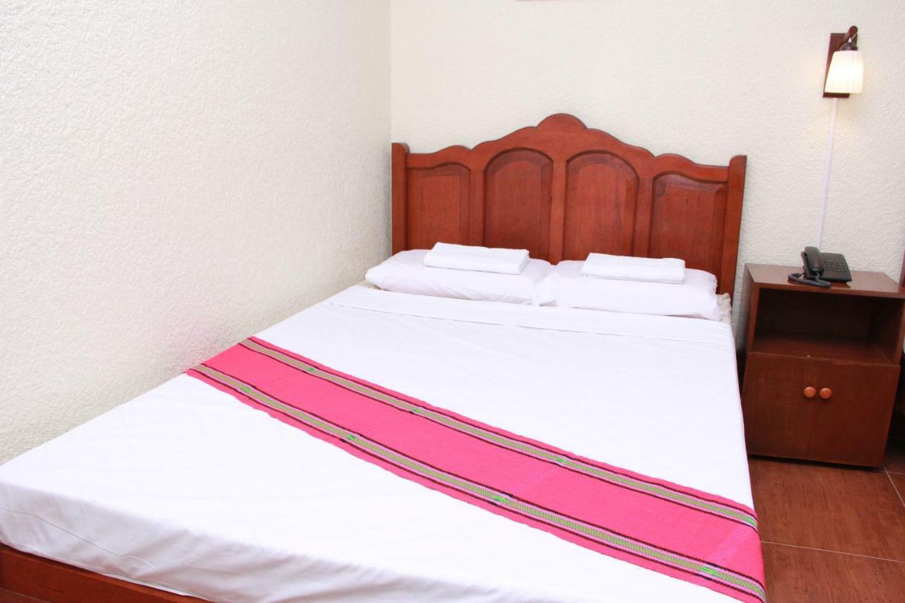Casanas Suites Puerto Princesa Dış mekan fotoğraf